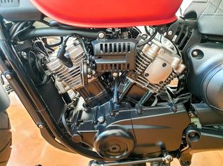 Hyosung 2026 Bobber GV300S-thumb-3