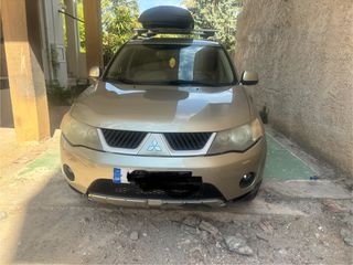 Mitsubishi Outlander 2009 2.4 INSTYLE 7θεσιο FULL EXTRA