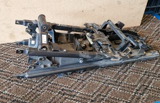 YAMAHA FZ1 2006 2012 ΥΠΟΠΛΑΙΣΙΟ ΜΕ ΠΛΑΣΤΙΚΟ ΜΠΑΤΑΡΙΑΣ ΑΝΑΡΘΟΤΗ-thumb-2
