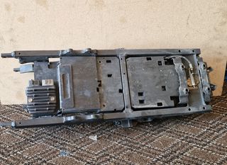 YAMAHA FZ1 2006 2012 ΥΠΟΠΛΑΙΣΙΟ ΜΕ ΠΛΑΣΤΙΚΟ ΜΠΑΤΑΡΙΑΣ ΑΝΑΡΘΟΤΗ-thumb-4