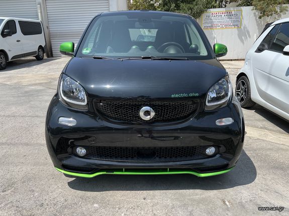 Smart ForTwo 2018 EQ greenflash cabrio Brabus Style