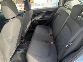 Fiat Grande Punto 2008-thumb-4
