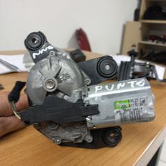 Fiat Punto  evo πίσω μοτερ καθαριστηρων