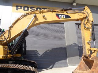 Εκσκαφέας Με Ερπύστριες CAT 2016 352F-thumb-16