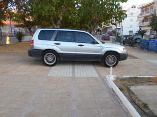 Subaru Forester 2004-thumb-7