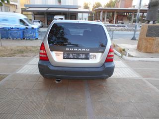 Subaru Forester 2004-thumb-8