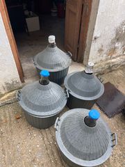 4 Νταμιτζάνες των 54L