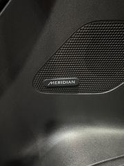 Jaguar F-Pace 2017 R-SPORT LED PACK-thumb-17