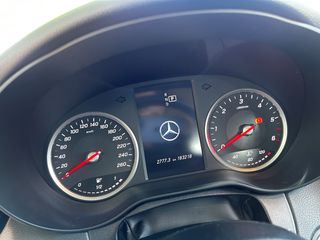 Mercedes-Benz C 180 2020-thumb-20