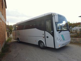 Mercedes-Benz 2011 1224-thumb-1