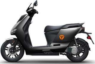 Yadea Electric Scooter 2026 FIERIDER-thumb-1
