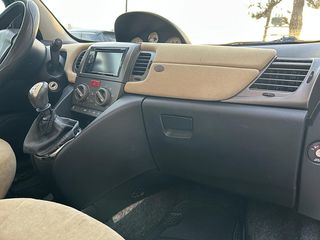 Lancia Ypsilon 2006-thumb-20