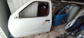 Πόρτα οδηγού και συνοδηγού nissan navara d22