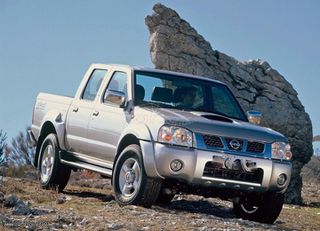 Καπό με αερογωγο nissan navara d22