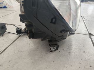 VW T-ROC φαναρι γνήσιο δεξι-thumb-1