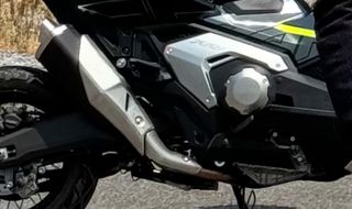 X-ADV / FORZA 750 ολόσωμη εργοστασιακή εξάτμιση