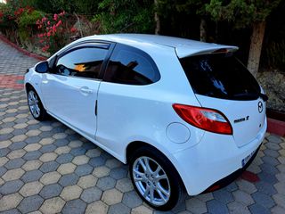 Mazda 2 2008-thumb-7