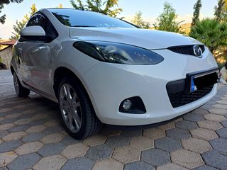 Mazda 2 2008-thumb-9