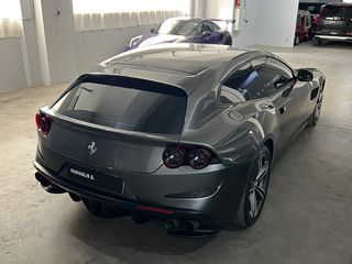 Ferrari GTC4Lusso 2019 6.3 V12-thumb-8