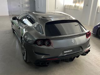 Ferrari GTC4Lusso 2019 6.3 V12-thumb-10