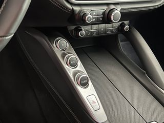 Ferrari GTC4Lusso 2019 6.3 V12-thumb-34