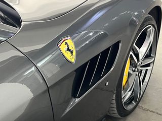 Ferrari GTC4Lusso 2019 6.3 V12-thumb-17