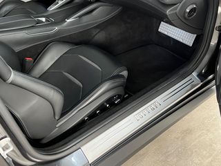 Ferrari GTC4Lusso 2019 6.3 V12-thumb-23