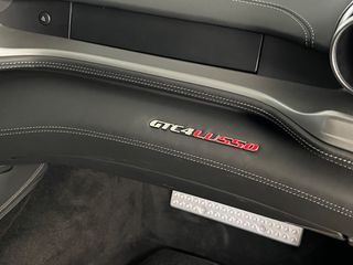 Ferrari GTC4Lusso 2019 6.3 V12-thumb-35