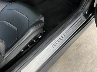 Ferrari GTC4Lusso 2019 6.3 V12-thumb-37