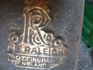 Πόλης Raleigh 1940