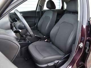 Audi A1 2012 Sportback TFSI-thumb-9