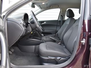 Audi A1 2012 Sportback TFSI-thumb-10
