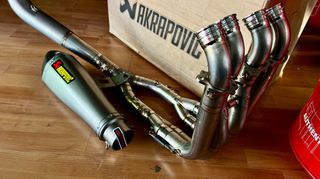 AKRAPOVIC Evolution S1000RR-thumb-3