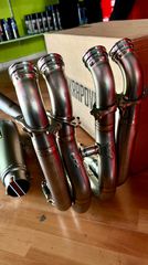 AKRAPOVIC Evolution S1000RR-thumb-4