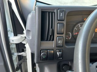 Ψυγείο Isuzu 2019 MI 21-thumb-12