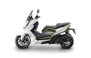 Thrust XSUV 300 2025