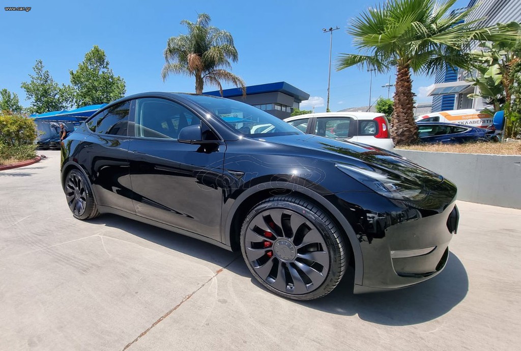 Tesla Model Y 2022 PERFORMANCE