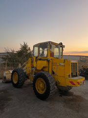 Φορτωτής Με Λάστιχα CAT 1986 910-thumb-2