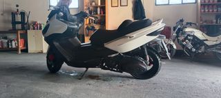 Kymco Xciting 500i 2011 R-thumb-2