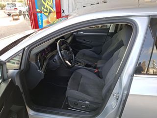 Volkswagen Golf 2021 8   1.5 e tsi-thumb-4