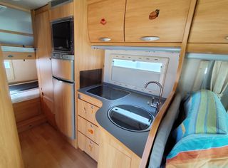 Adria 2007 CORAL A680SK-thumb-8