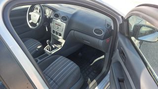 Ford Focus 2008-thumb-12