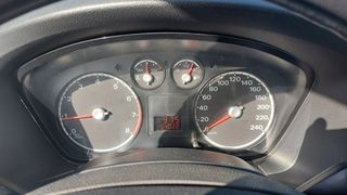 Ford Focus 2008-thumb-14