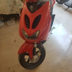 Yamaha Aerox 50 2008-thumb-2