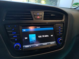 Hyundai i 20 2018 1.0 TGDI YES! Plus 120hp *Panorama*Navigation*Camera-thumb-56