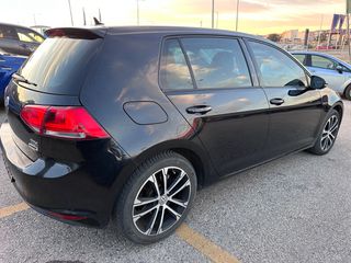 Volkswagen Golf 2015 1.6 TDI BLUEMOTION-thumb-4