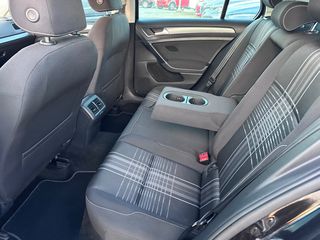 Volkswagen Golf 2015 1.6 TDI BLUEMOTION-thumb-27
