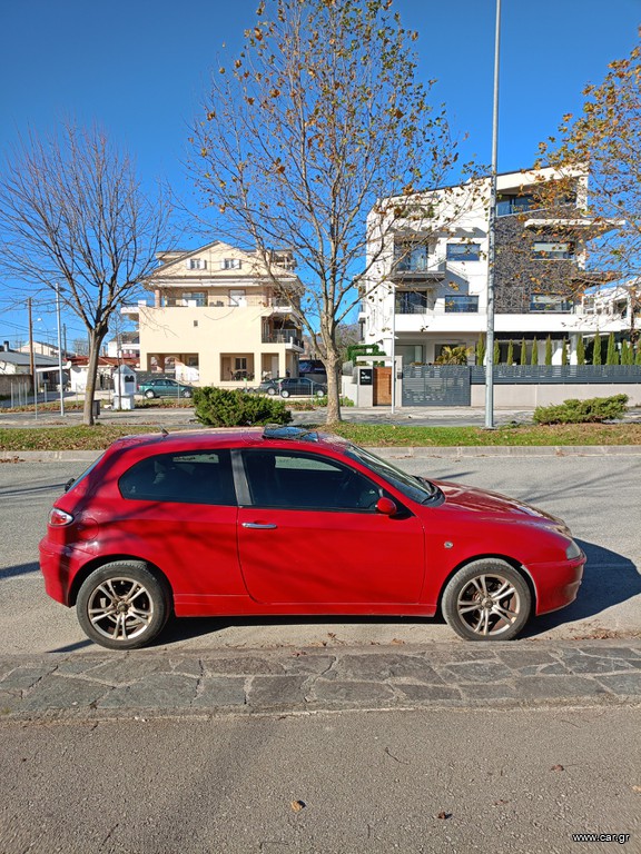 Alfa Romeo Alfa 147 '04 1.6 16V T.SPARK DISTINCTIVE