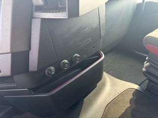 Volvo 2018 FH 4 500 με λίγα χιλιόμετρα-thumb-10