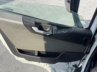 Volvo 2018 FH 4 500 με λίγα χιλιόμετρα-thumb-12